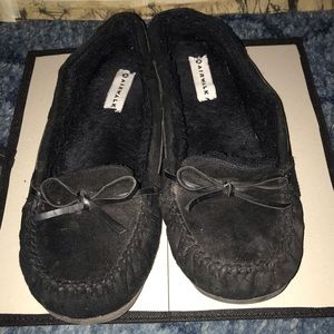 Black Airwalk Moccasins